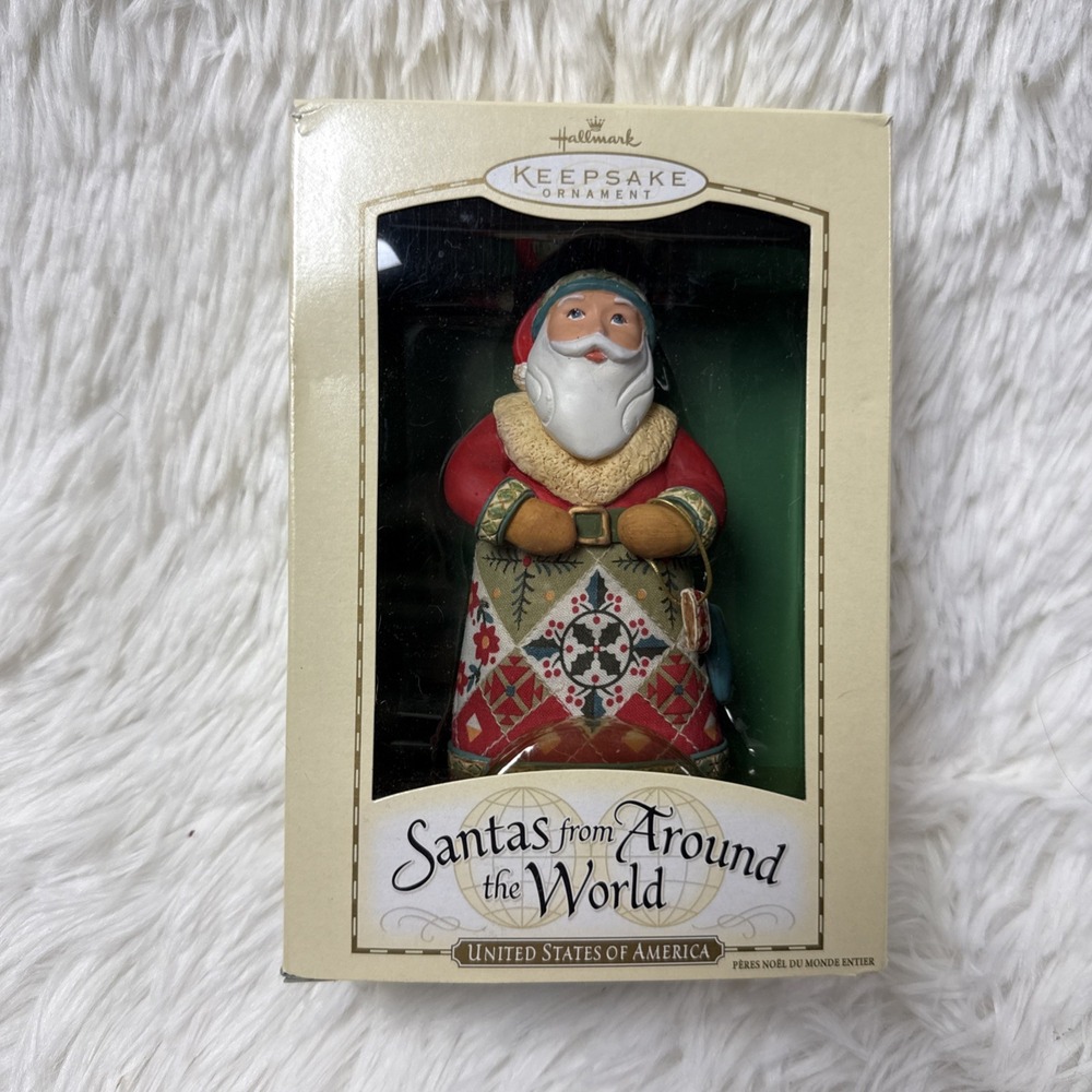 2004 Hallmark Keepsake Santas Around the World USA Santa Ornament Boxed